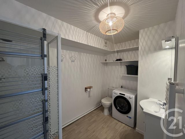 Appartement F1 à louer - 1 pièce - 19.6 m2 - LA ROCHELLE - 17 - POITOU-CHARENTES - Century 21 Agence Du Centre Ville