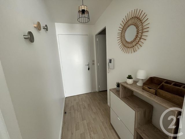 Appartement F1 à louer - 1 pièce - 19.6 m2 - LA ROCHELLE - 17 - POITOU-CHARENTES - Century 21 Agence Du Centre Ville