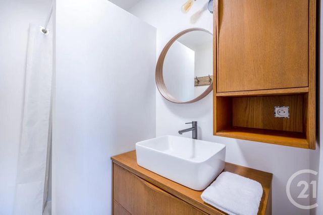 Appartement F3 à louer - 3 pièces - 62.8 m2 - LA ROCHELLE - 17 - POITOU-CHARENTES - Century 21 Agence Du Centre Ville