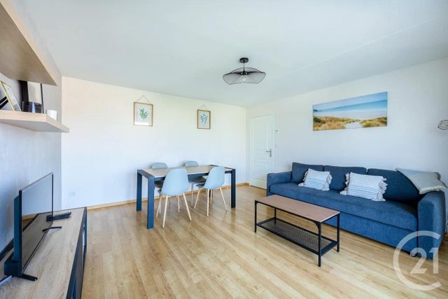 Appartement F3 à louer - 3 pièces - 62.8 m2 - LA ROCHELLE - 17 - POITOU-CHARENTES - Century 21 Agence Du Centre Ville