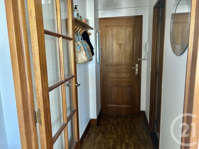 Appartement Studio à louer - 1 pièce - 31.0 m2 - LA ROCHELLE - 17 - POITOU-CHARENTES - Century 21 Agence Du Centre Ville