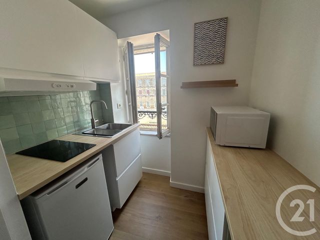 Appartement T1 à louer - 1 pièce - 24.05 m2 - LA ROCHELLE - 17 - POITOU-CHARENTES - Century 21 Agence Du Centre Ville