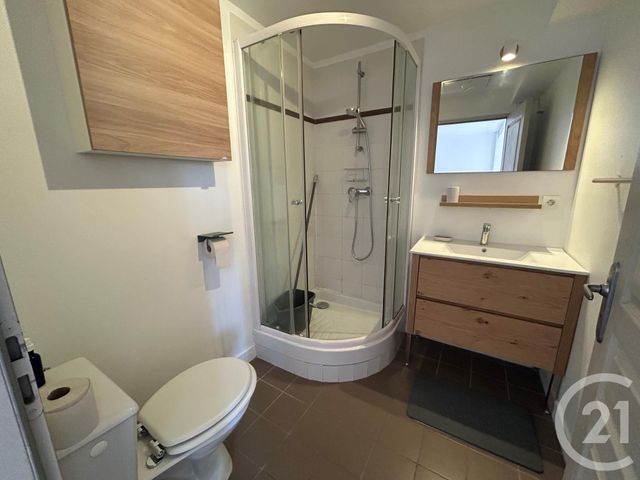 Appartement T1 à louer - 1 pièce - 24.05 m2 - LA ROCHELLE - 17 - POITOU-CHARENTES - Century 21 Agence Du Centre Ville