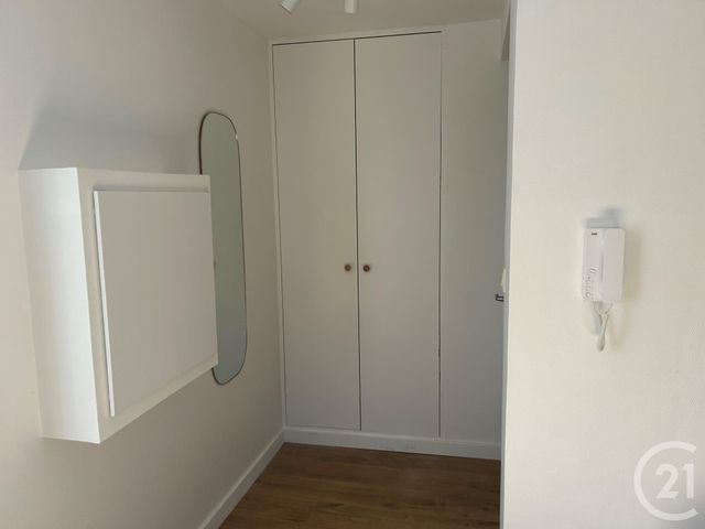 Appartement T1 à louer - 1 pièce - 24.05 m2 - LA ROCHELLE - 17 - POITOU-CHARENTES - Century 21 Agence Du Centre Ville