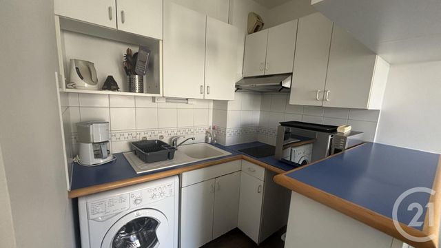 Appartement à louer - 2 pièces - 35.72 m2 - LA ROCHELLE - 17 - POITOU-CHARENTES - Century 21 Agence Du Centre Ville