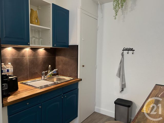 Appartement à louer - 2 pièces - 30.23 m2 - LA ROCHELLE - 17 - POITOU-CHARENTES - Century 21 Agence Du Centre Ville