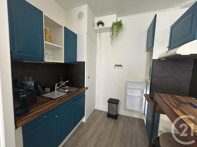 Appartement à louer - 2 pièces - 30.23 m2 - LA ROCHELLE - 17 - POITOU-CHARENTES - Century 21 Agence Du Centre Ville