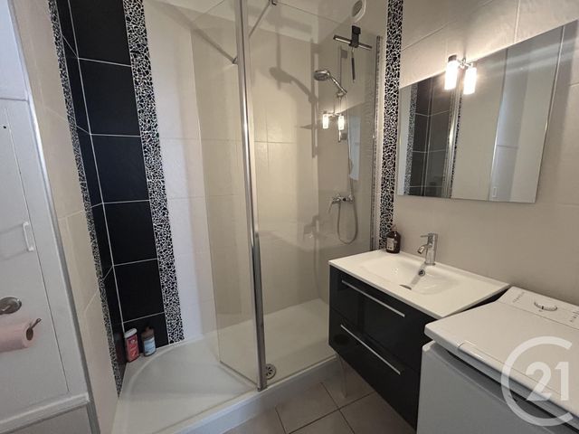 Appartement à louer - 2 pièces - 30.23 m2 - LA ROCHELLE - 17 - POITOU-CHARENTES - Century 21 Agence Du Centre Ville