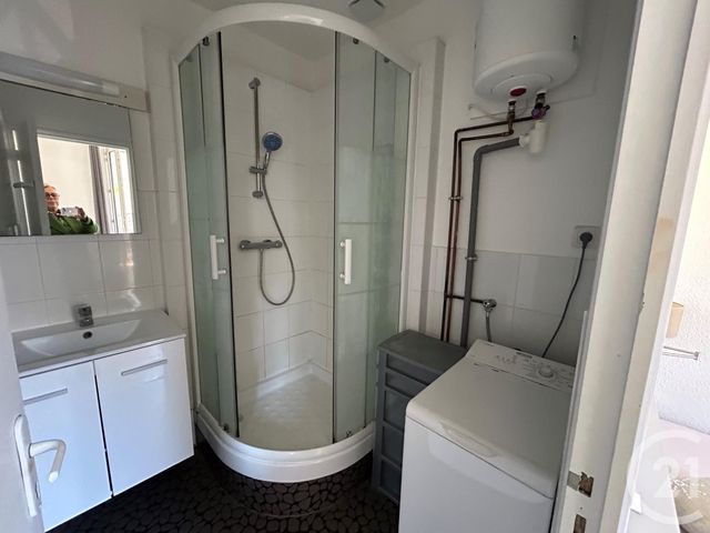 Appartement à louer - 2 pièces - 26.86 m2 - LA ROCHELLE - 17 - POITOU-CHARENTES - Century 21 Agence Du Centre Ville