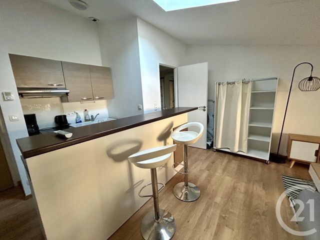 Appartement Studio à louer - 1 pièce - 21.31 m2 - LA ROCHELLE - 17 - POITOU-CHARENTES - Century 21 Agence Du Centre Ville