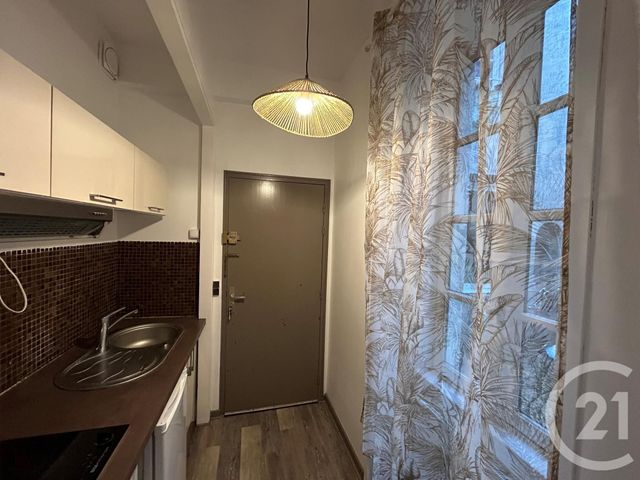 Appartement Studio à vendre - 1 pièce - 27.32 m2 - LA ROCHELLE - 17 - POITOU-CHARENTES - Century 21 Agence Du Centre Ville