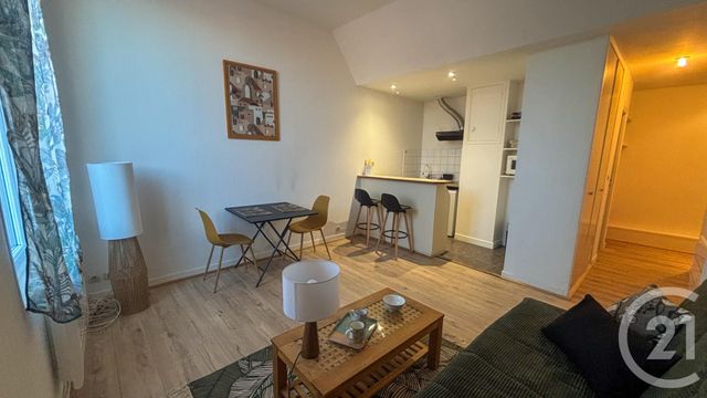 Appartement Studio à vendre - 1 pièce - 27.87 m2 - LA ROCHELLE - 17 - POITOU-CHARENTES - Century 21 Agence Du Centre Ville