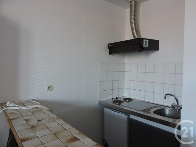Appartement Studio à vendre - 1 pièce - 24.47 m2 - LA ROCHELLE - 17 - POITOU-CHARENTES - Century 21 Agence Du Centre Ville