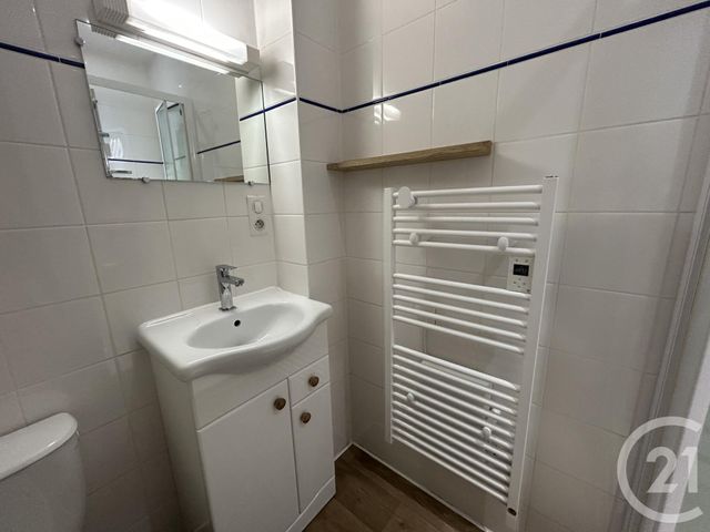 Appartement à louer - 2 pièces - 22.19 m2 - LA ROCHELLE - 17 - POITOU-CHARENTES - Century 21 Agence Du Centre Ville