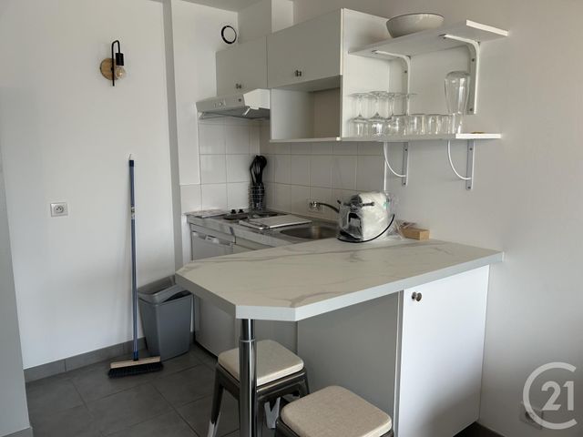 Appartement à louer - 2 pièces - 22.19 m2 - LA ROCHELLE - 17 - POITOU-CHARENTES - Century 21 Agence Du Centre Ville