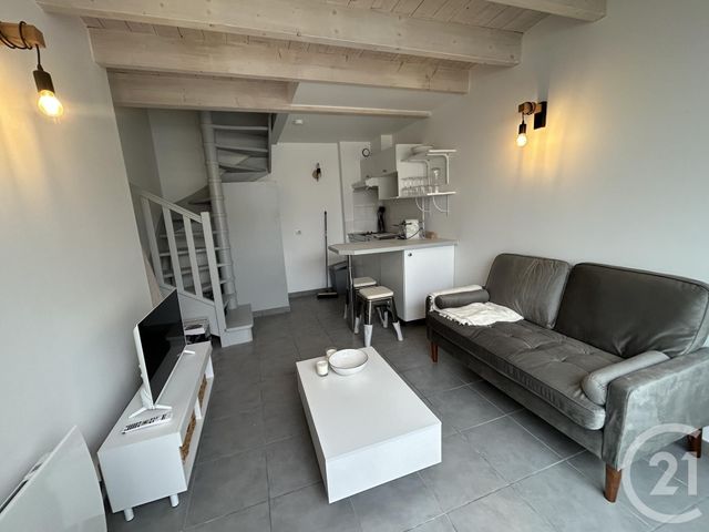 Appartement à louer - 2 pièces - 22.19 m2 - LA ROCHELLE - 17 - POITOU-CHARENTES - Century 21 Agence Du Centre Ville