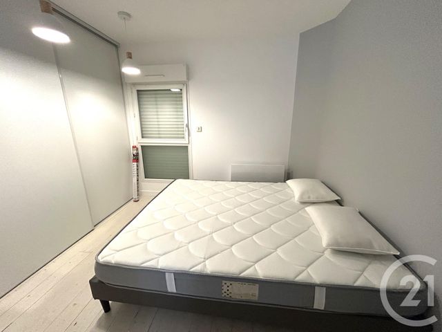 Appartement à louer - 2 pièces - 27.0 m2 - LA ROCHELLE - 17 - POITOU-CHARENTES - Century 21 Agence Du Centre Ville