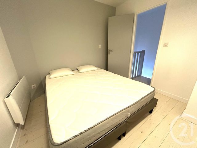 Appartement à louer - 2 pièces - 27.0 m2 - LA ROCHELLE - 17 - POITOU-CHARENTES - Century 21 Agence Du Centre Ville