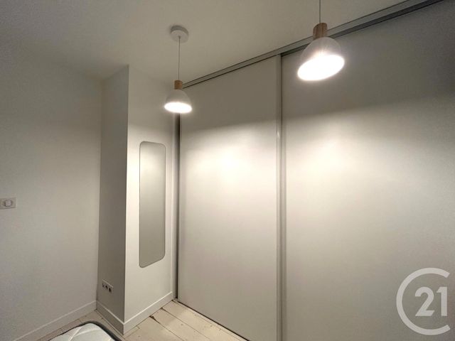 Appartement à louer - 2 pièces - 27.0 m2 - LA ROCHELLE - 17 - POITOU-CHARENTES - Century 21 Agence Du Centre Ville