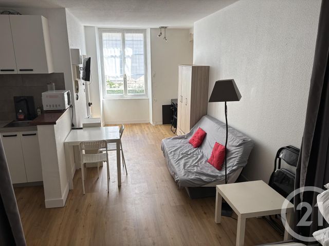 Appartement Studio à louer - 1 pièce - 26.39 m2 - LA ROCHELLE - 17 - POITOU-CHARENTES - Century 21 Agence Du Centre Ville