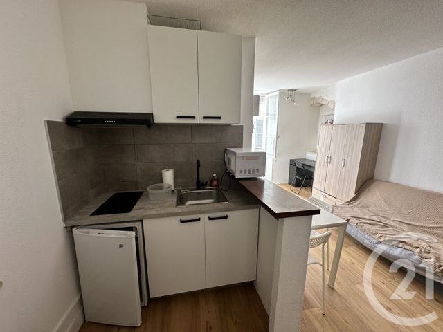 Appartement Studio à louer - 1 pièce - 26.39 m2 - LA ROCHELLE - 17 - POITOU-CHARENTES - Century 21 Agence Du Centre Ville
