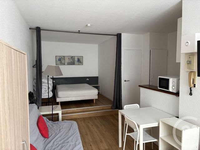 Appartement Studio à louer - 1 pièce - 26.39 m2 - LA ROCHELLE - 17 - POITOU-CHARENTES - Century 21 Agence Du Centre Ville