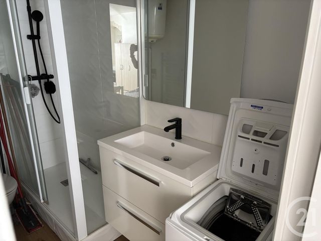 Appartement Studio à louer - 1 pièce - 26.39 m2 - LA ROCHELLE - 17 - POITOU-CHARENTES - Century 21 Agence Du Centre Ville
