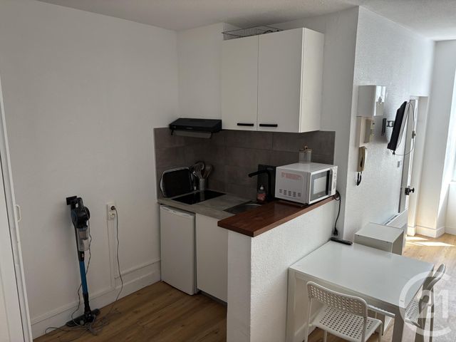 Appartement Studio à louer - 1 pièce - 26.39 m2 - LA ROCHELLE - 17 - POITOU-CHARENTES - Century 21 Agence Du Centre Ville