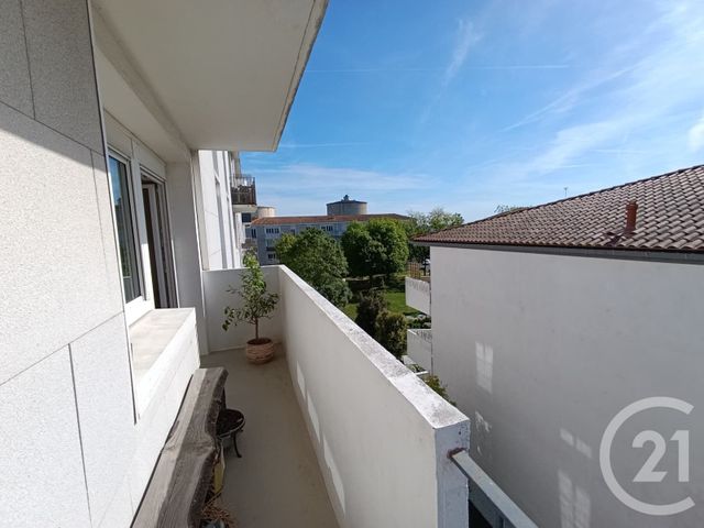 Appartement T5 à vendre - 5 pièces - 76.0 m2 - LA ROCHELLE - 17 - POITOU-CHARENTES - Century 21 Agence Du Centre Ville