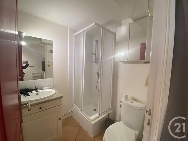 Appartement F1 à louer - 1 pièce - 21.72 m2 - LA ROCHELLE - 17 - POITOU-CHARENTES - Century 21 Agence Du Centre Ville