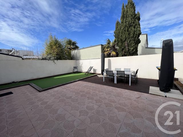  à louer - 1 pièce - 9.0 m2 - LA ROCHELLE - 17 - POITOU-CHARENTES - Century 21 Agence Du Centre Ville