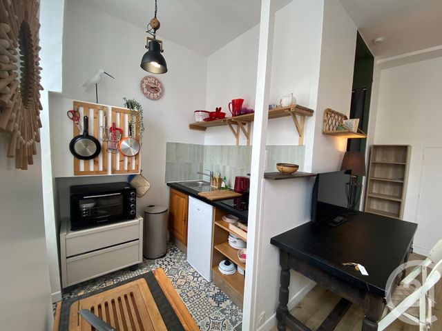 Appartement F1 à louer - 1 pièce - 23.92 m2 - LA ROCHELLE - 17 - POITOU-CHARENTES - Century 21 Agence Du Centre Ville