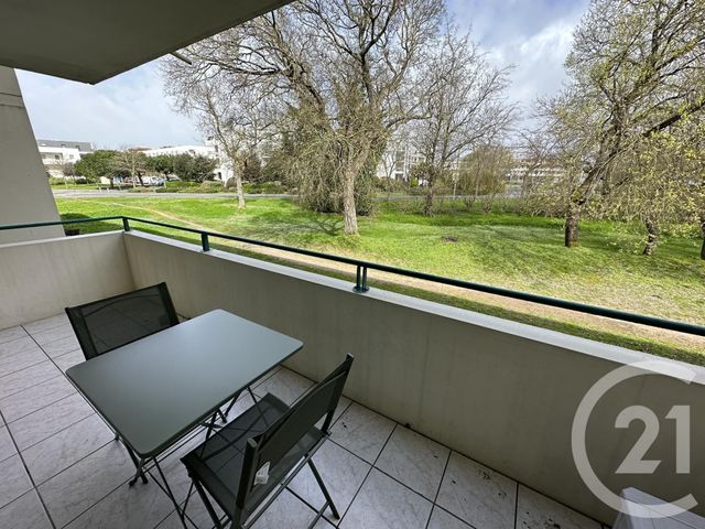 Appartement Studio à louer - 1 pièce - 21.2 m2 - LA ROCHELLE - 17 - POITOU-CHARENTES - Century 21 Agence Du Centre Ville