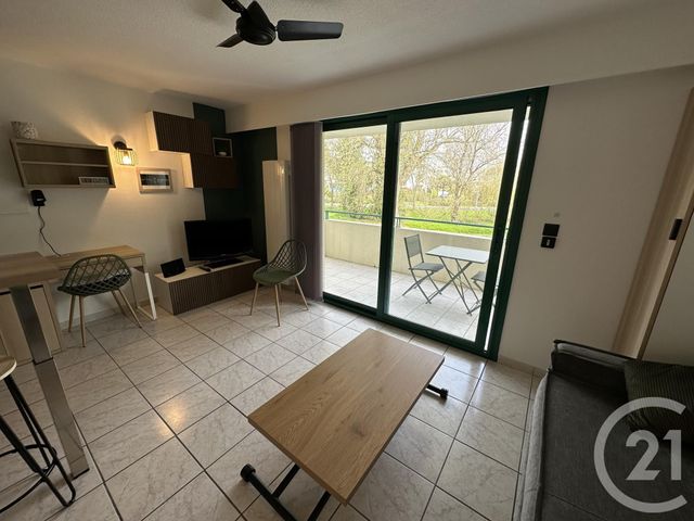 Appartement Studio à louer - 1 pièce - 21.2 m2 - LA ROCHELLE - 17 - POITOU-CHARENTES - Century 21 Agence Du Centre Ville