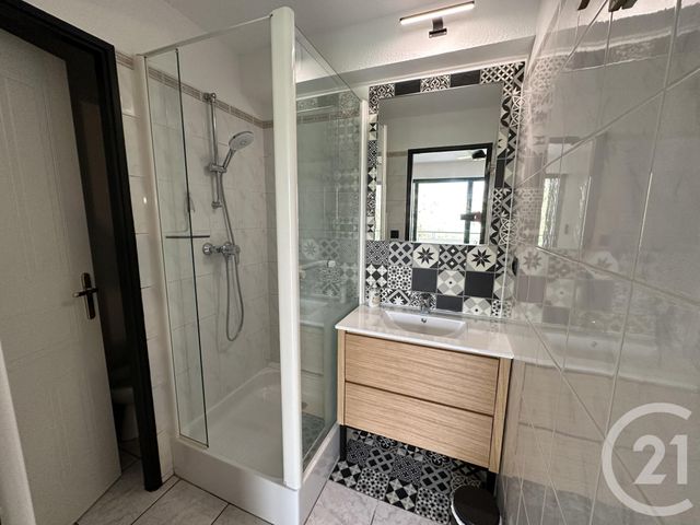 Appartement Studio à louer - 1 pièce - 21.2 m2 - LA ROCHELLE - 17 - POITOU-CHARENTES - Century 21 Agence Du Centre Ville