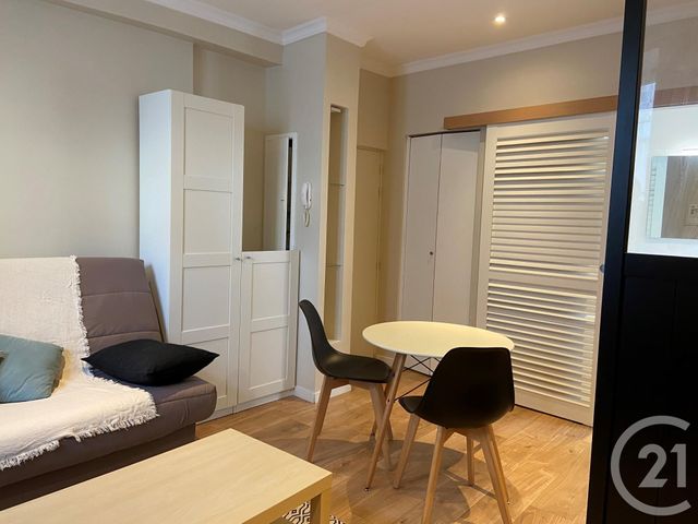 Appartement Studio à louer - 1 pièce - 18.56 m2 - LA ROCHELLE - 17 - POITOU-CHARENTES - Century 21 Agence Du Centre Ville