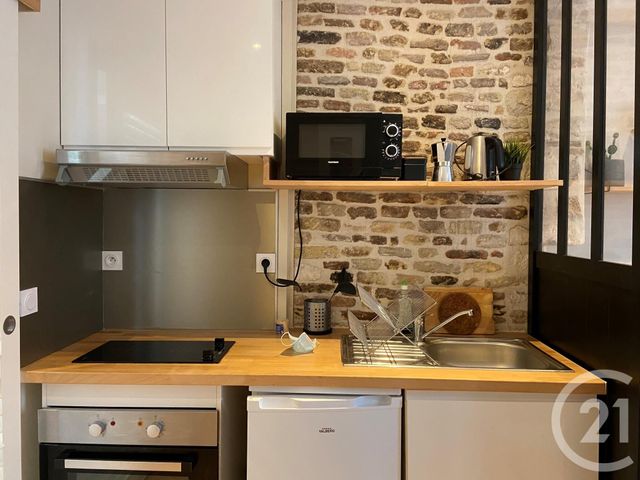 Appartement Studio à louer - 1 pièce - 18.56 m2 - LA ROCHELLE - 17 - POITOU-CHARENTES - Century 21 Agence Du Centre Ville