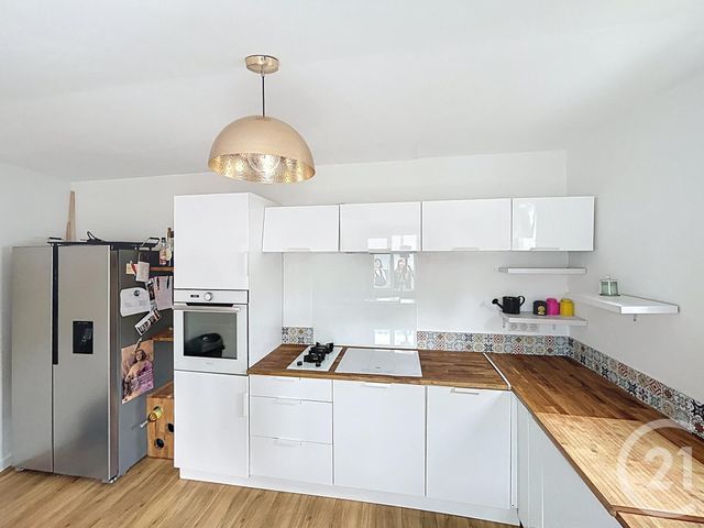 maison à louer - 4 pièces - 102.4 m2 - ROCHEFORT - 17 - POITOU-CHARENTES - Century 21 Agence Du Centre Ville