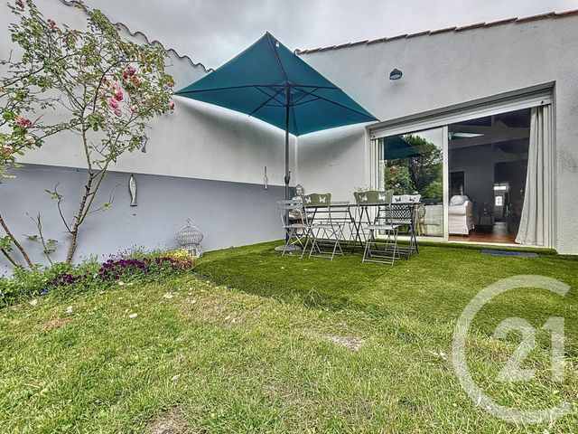 maison à louer - 4 pièces - 102.4 m2 - ROCHEFORT - 17 - POITOU-CHARENTES - Century 21 Agence Du Centre Ville