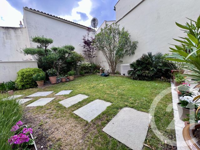 Appartement T4 à vendre - 4 pièces - 108.32 m2 - LA ROCHELLE - 17 - POITOU-CHARENTES - Century 21 Agence Du Centre Ville