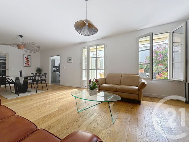 Appartement T4 à vendre - 4 pièces - 108.32 m2 - LA ROCHELLE - 17 - POITOU-CHARENTES - Century 21 Agence Du Centre Ville