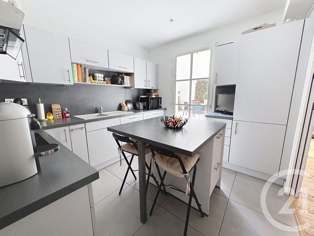 Appartement T4 à vendre - 4 pièces - 108.32 m2 - LA ROCHELLE - 17 - POITOU-CHARENTES - Century 21 Agence Du Centre Ville