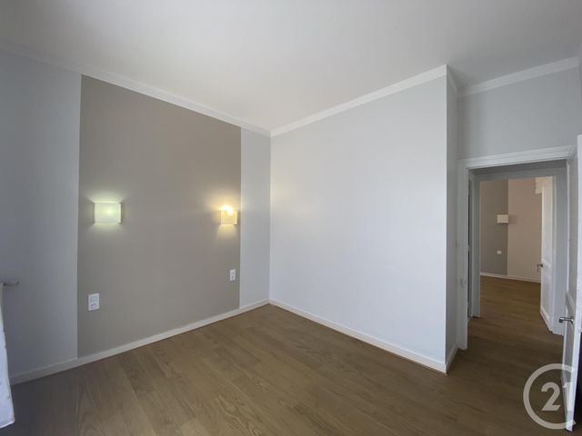 maison à louer - 6 pièces - 177.8 m2 - LA ROCHELLE - 17 - POITOU-CHARENTES - Century 21 Agence Du Centre Ville