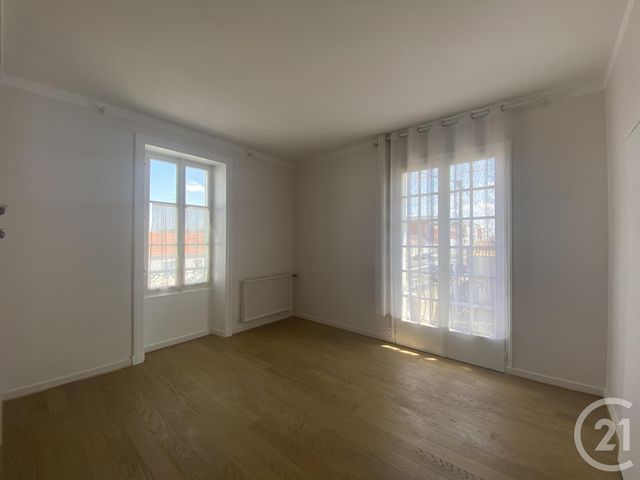 maison à louer - 6 pièces - 177.8 m2 - LA ROCHELLE - 17 - POITOU-CHARENTES - Century 21 Agence Du Centre Ville