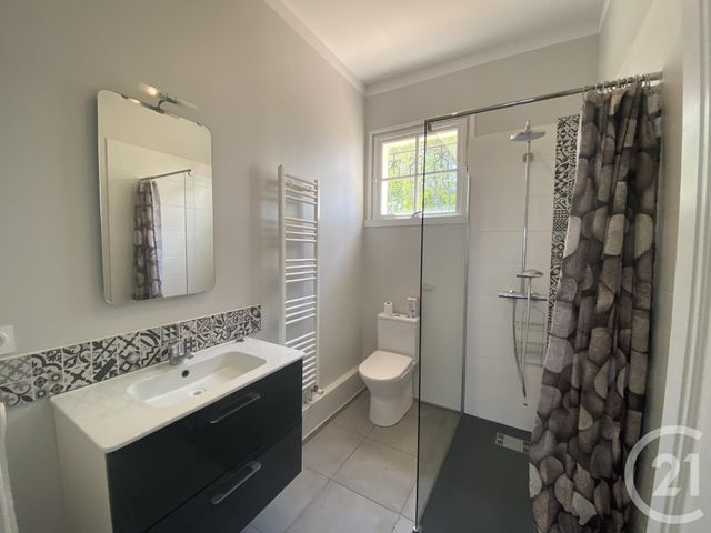 maison à louer - 6 pièces - 177.8 m2 - LA ROCHELLE - 17 - POITOU-CHARENTES - Century 21 Agence Du Centre Ville