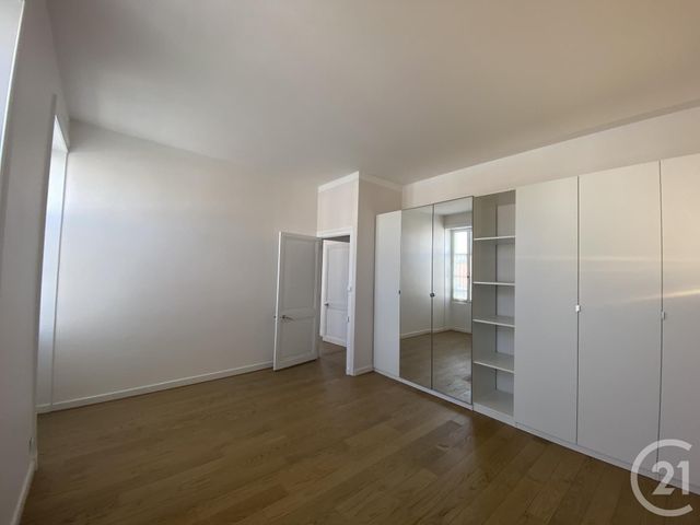 maison à louer - 6 pièces - 177.8 m2 - LA ROCHELLE - 17 - POITOU-CHARENTES - Century 21 Agence Du Centre Ville