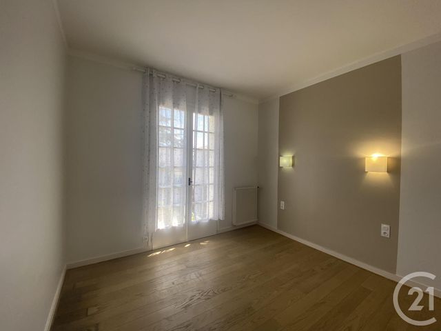 maison à louer - 6 pièces - 177.8 m2 - LA ROCHELLE - 17 - POITOU-CHARENTES - Century 21 Agence Du Centre Ville