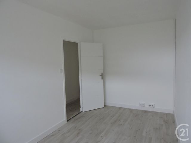 Appartement T3 à louer - 3 pièces - 83.28 m2 - LA ROCHELLE - 17 - POITOU-CHARENTES - Century 21 Agence Du Centre Ville