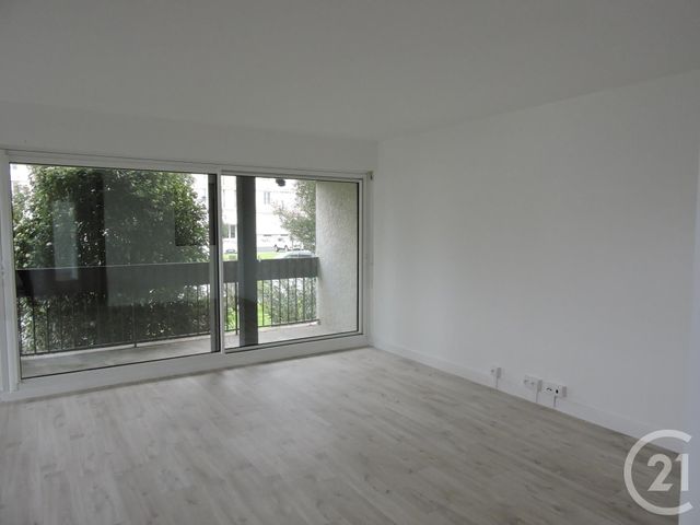 Appartement T3 à louer - 3 pièces - 83.28 m2 - LA ROCHELLE - 17 - POITOU-CHARENTES - Century 21 Agence Du Centre Ville