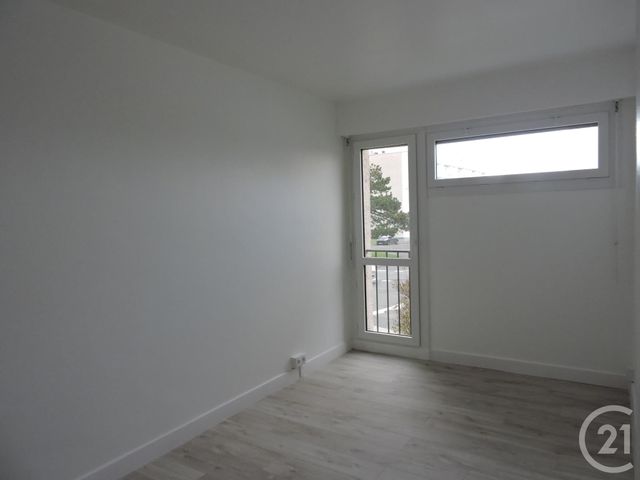 Appartement T3 à louer - 3 pièces - 83.28 m2 - LA ROCHELLE - 17 - POITOU-CHARENTES - Century 21 Agence Du Centre Ville